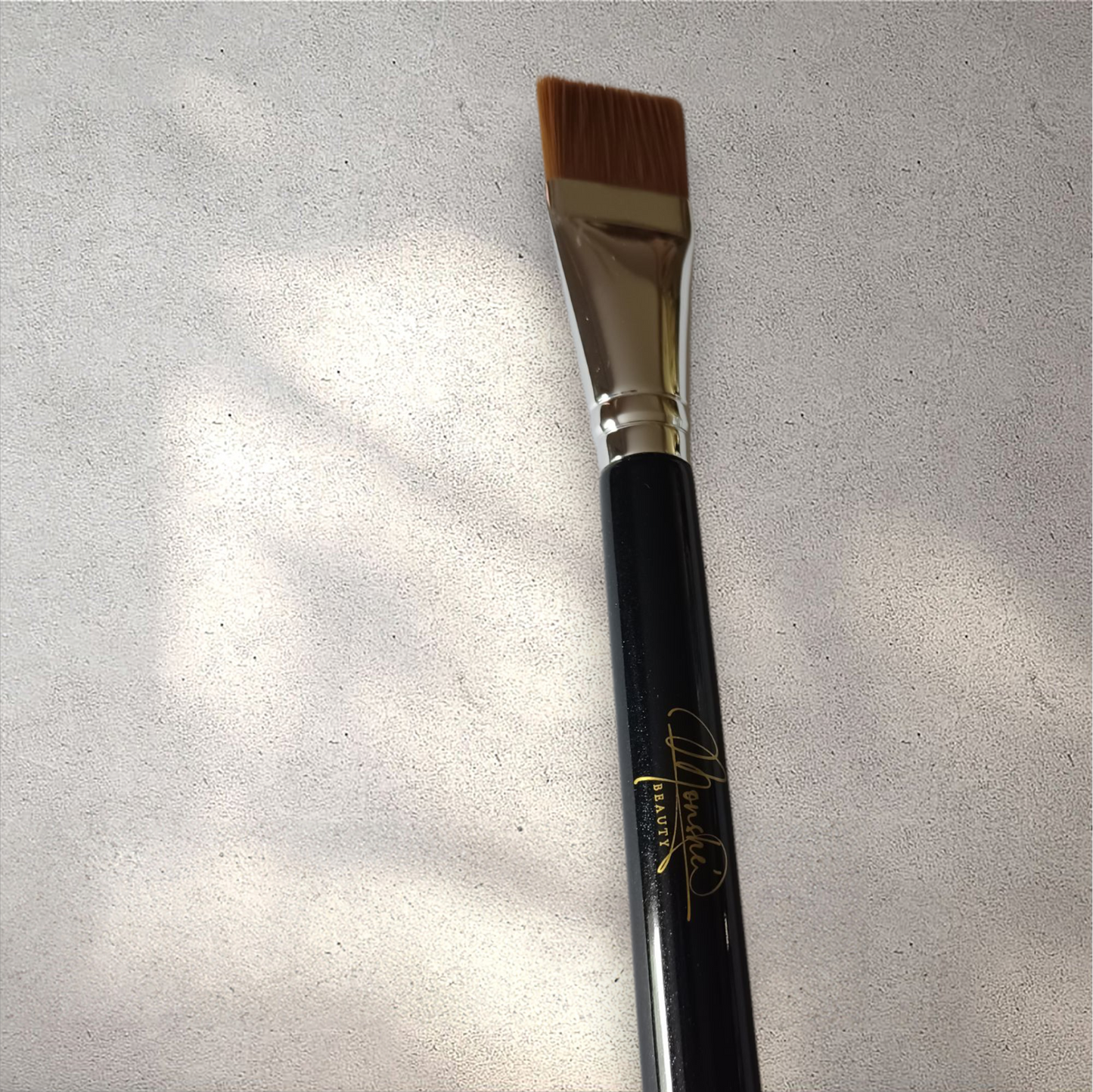 Mask brush